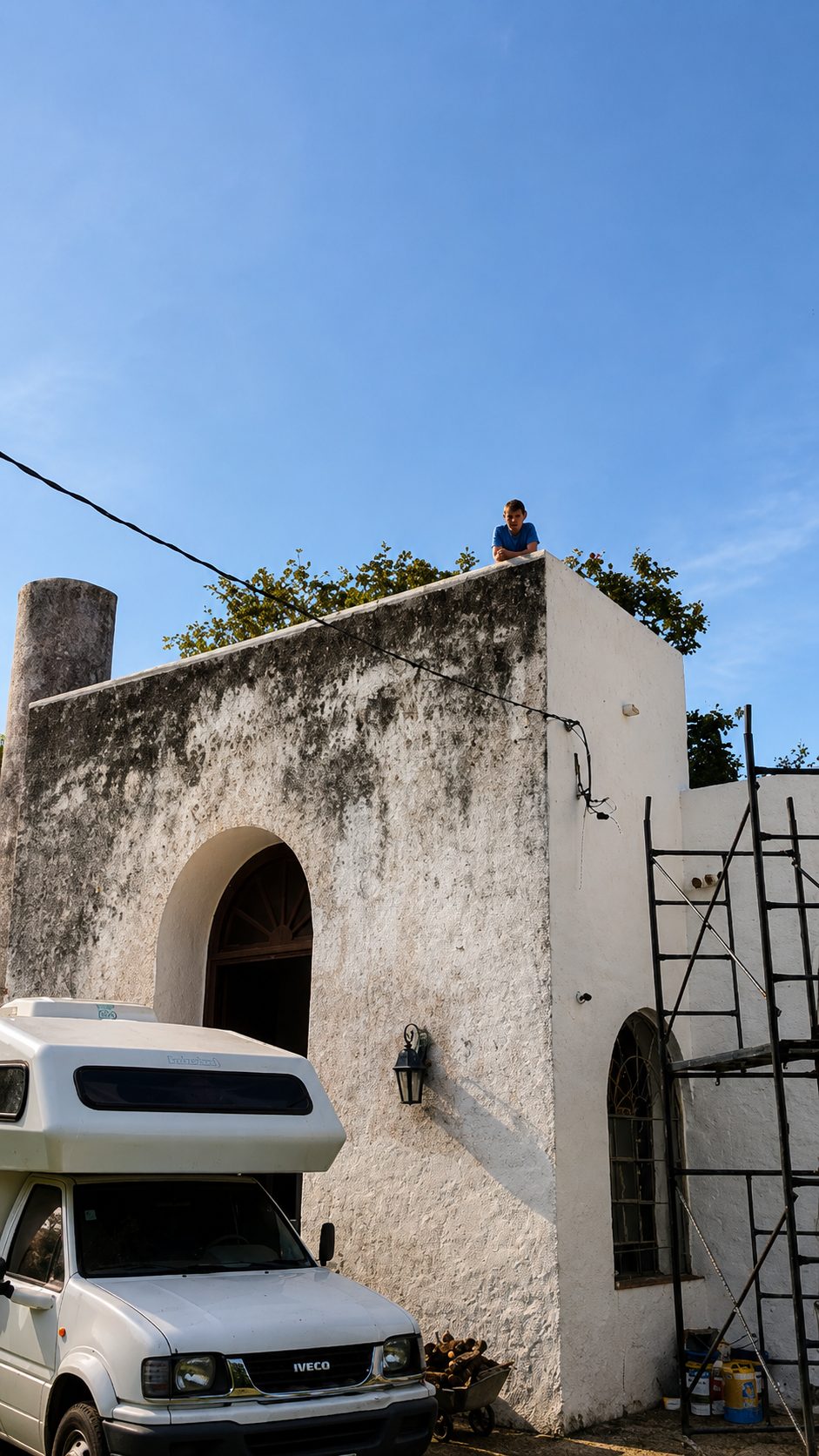 La casona y el camino
